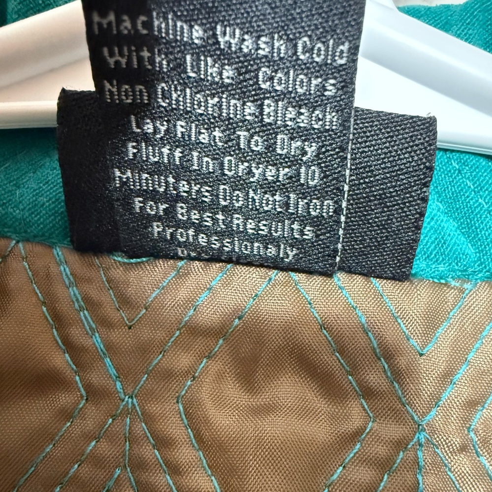 Quilted Sleeveless Vest, medium - Picture 5 of 8